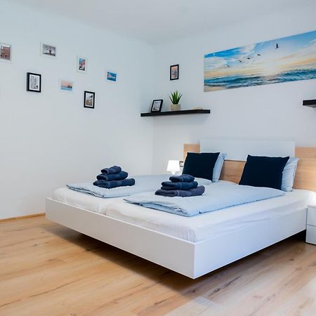 Via Paradiso Apartments Пиран Экстерьер фото